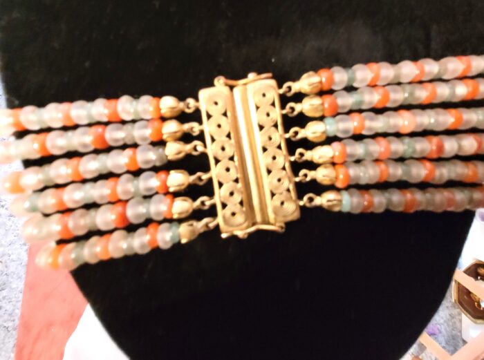 ASCH31 40 Jahre alte Halskette mit passendem Armband. CHF 850.00 – Bild 4